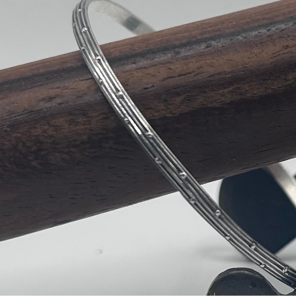 7 3/4" Sterling Silver Bangle by Beau Sterling - Picture 6 of 6